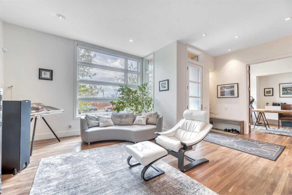 Picture of 2008 38 Avenue SW, Calgary Real Estate Listing