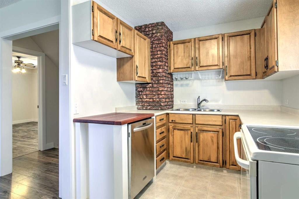 Picture of 735 17 Street N, Lethbridge Real Estate Listing