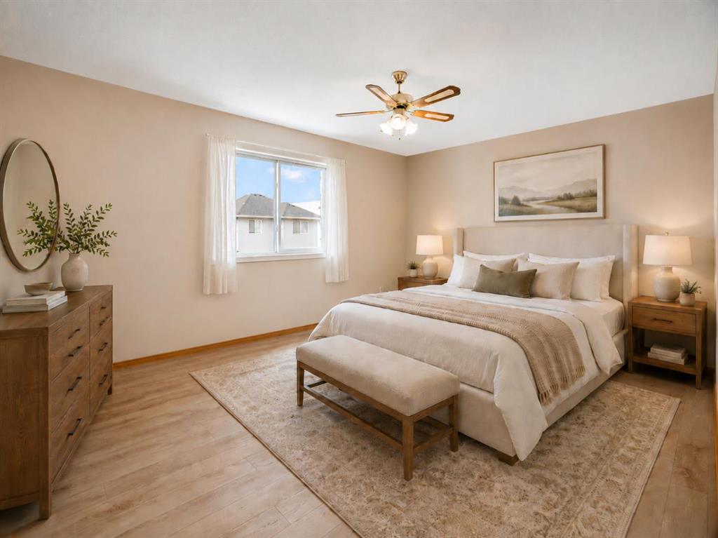 Picture of 13 Saddlecrest Green NE, Calgary Real Estate Listing
