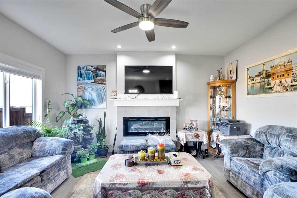 Picture of 99 Savanna Way NE, Calgary Real Estate Listing