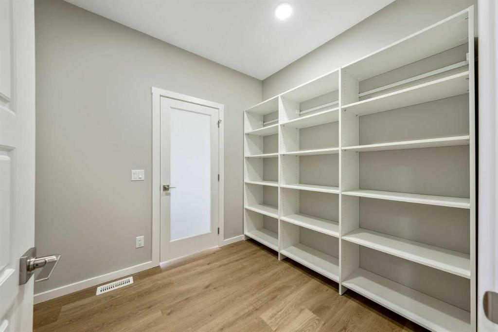 Picture of 367 Heartwood Gardens SE, Calgary Real Estate Listing