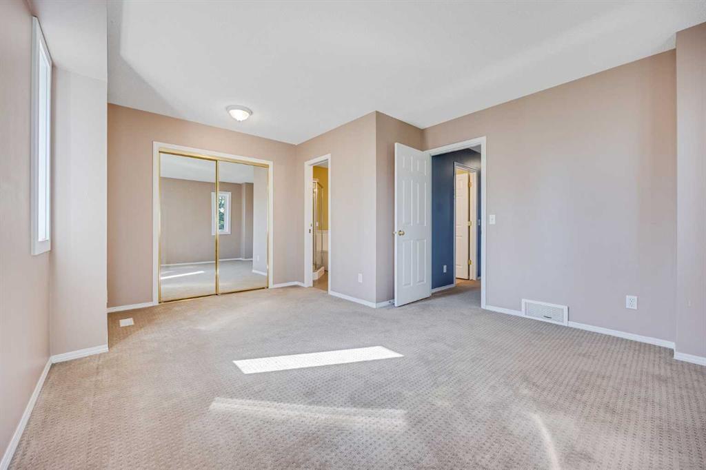 Picture of 225 Killarney Glen Court SW, Calgary Real Estate Listing