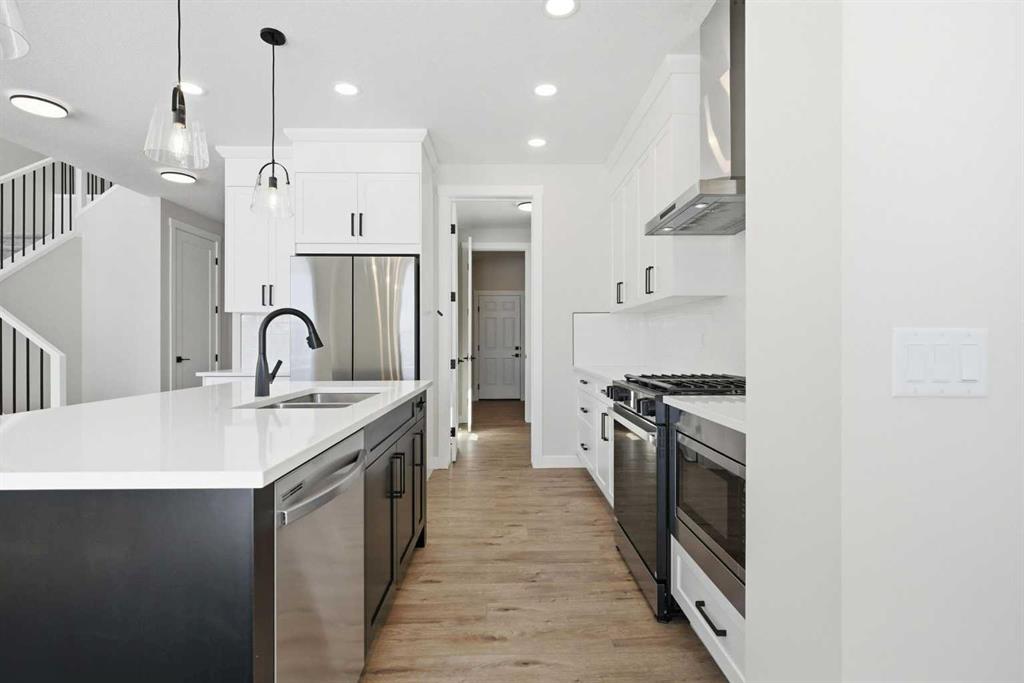 Picture of 358 Kinniburgh Loop , Chestermere Real Estate Listing