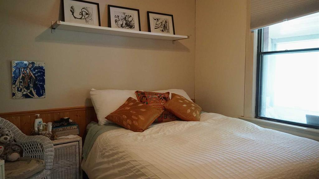 Picture of 4716 49 Street , Mannville Real Estate Listing