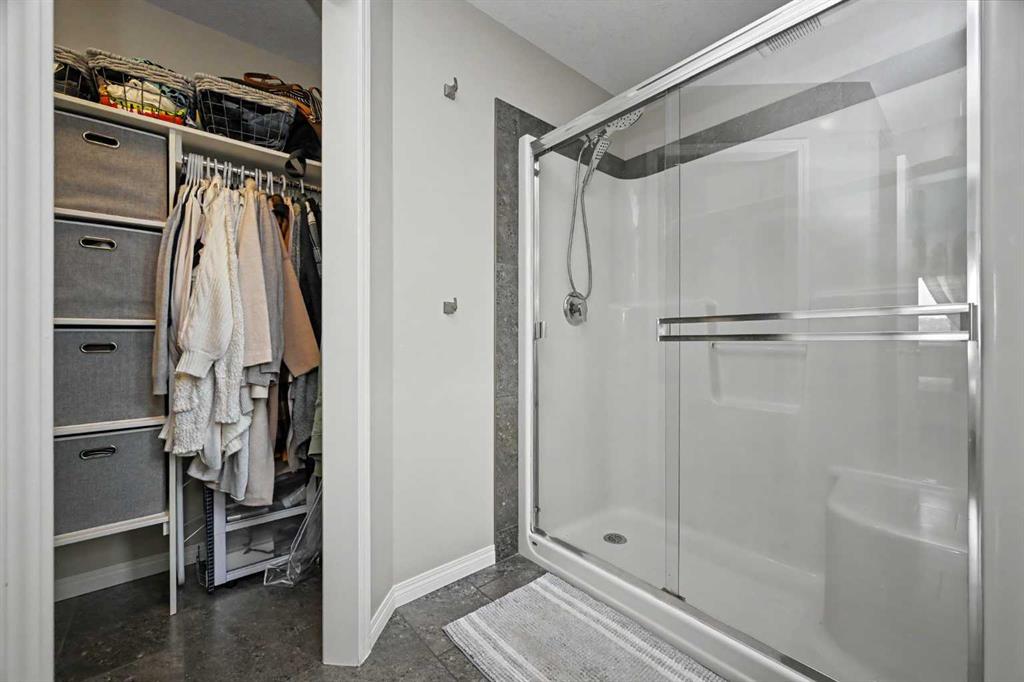 Picture of 10200 93 Avenue , Sexsmith Real Estate Listing