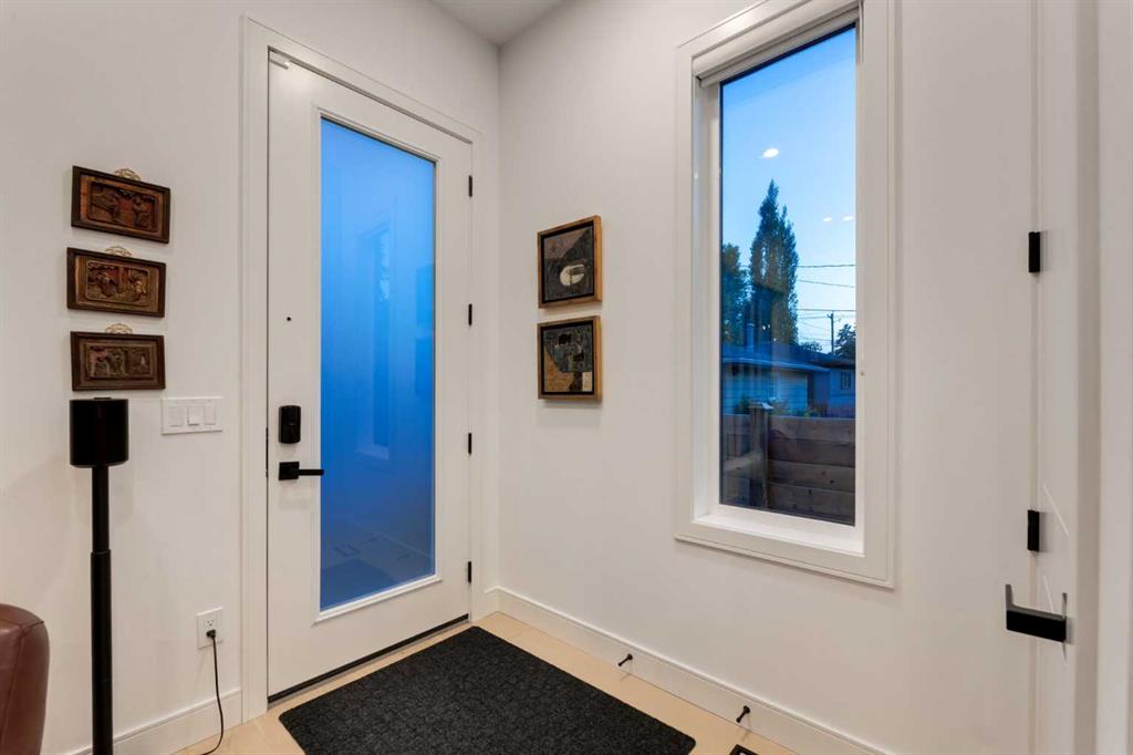 Picture of 3719 2 Avenue SW, Calgary Real Estate Listing