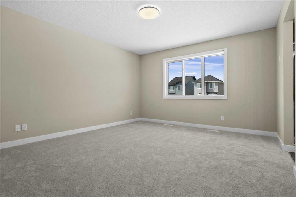 Picture of 51 Agate Road , Cochrane Real Estate Listing