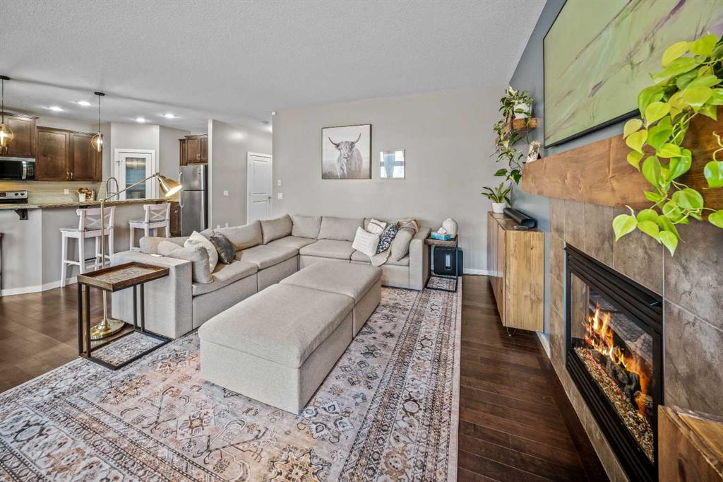 Picture of 53 Heritage Drive , Cochrane Real Estate Listing