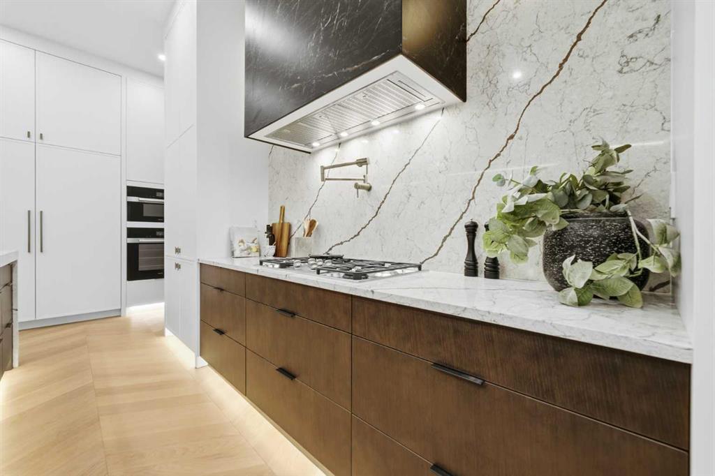Picture of 1216 8 Avenue SE, Calgary Real Estate Listing