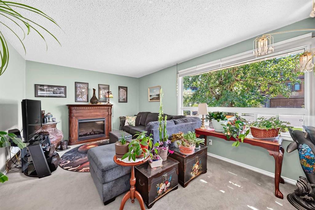 Picture of 1926 28 Avenue SW, Calgary Real Estate Listing