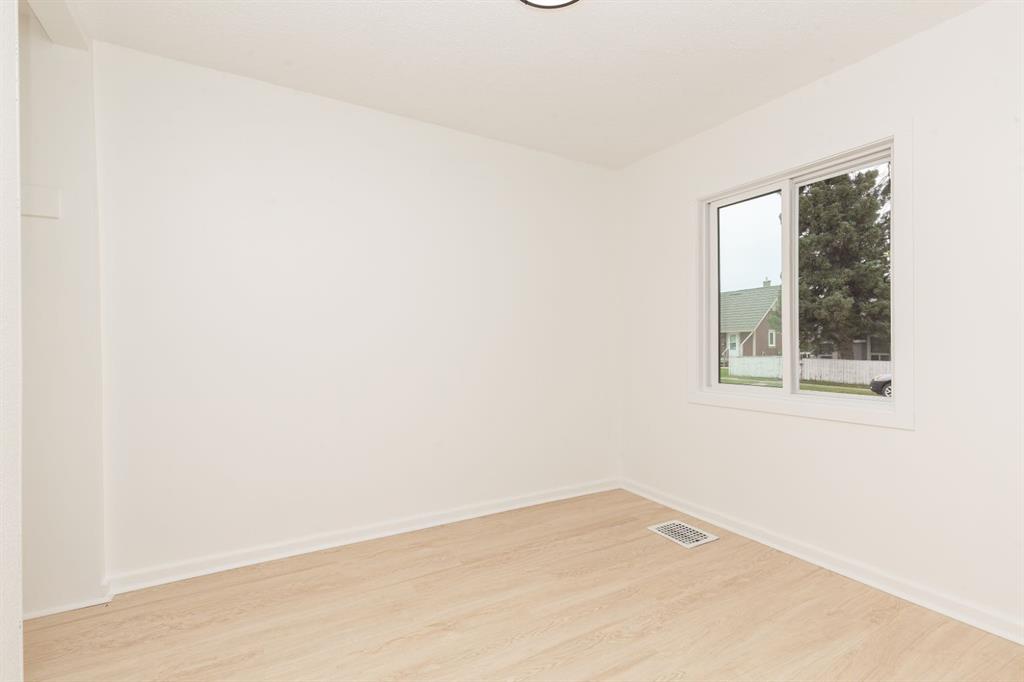 Picture of 1803 5A Avenue N, Lethbridge Real Estate Listing