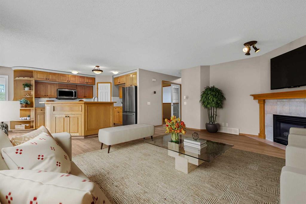 Picture of 249 Scotia Point NW, Calgary Real Estate Listing