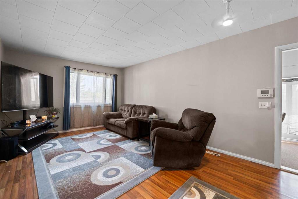 Picture of 4704 50 Avenue , Killam Real Estate Listing