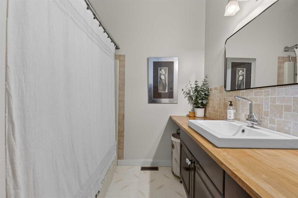 Picture of 151 Balsam Crescent , Olds Real Estate Listing
