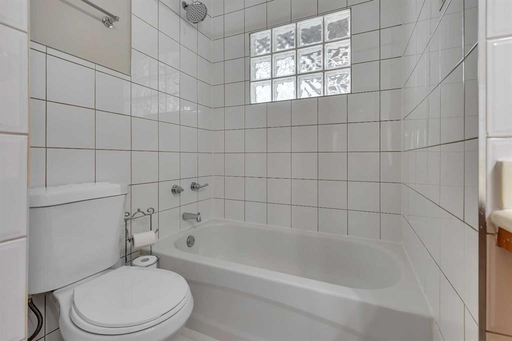 Picture of 3324 Morley Crescent NW, Calgary Real Estate Listing