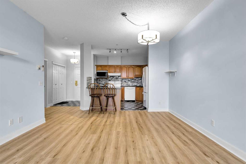 Picture of 321, 5201 Dalhousie Drive NW, Calgary Real Estate Listing