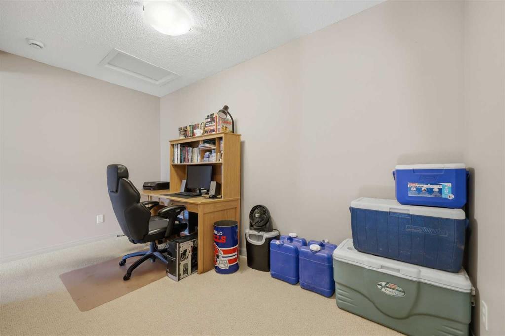 Picture of 18 Auburn Bay Common SE, Calgary Real Estate Listing