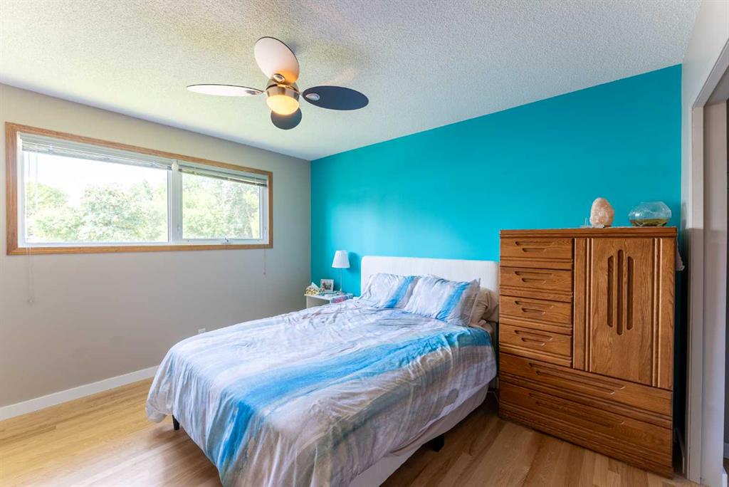 Picture of 2084 19 Street N, Lethbridge Real Estate Listing