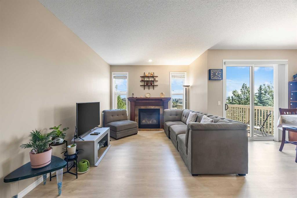 Picture of 32 Panatella Common NW, Calgary Real Estate Listing