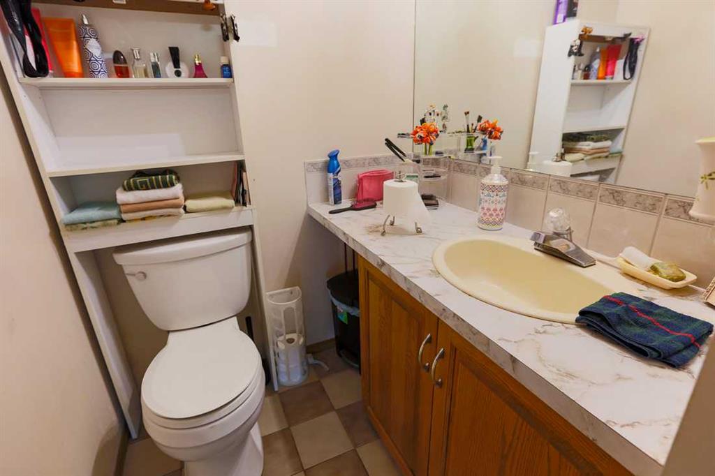Picture of 89 Athabasca Crescent , Crossfield Real Estate Listing