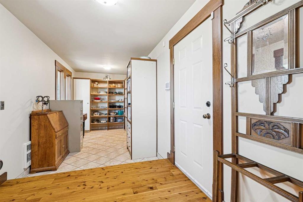 Picture of 260097 Mountain Ridge Place , Rural Rocky View County Real Estate Listing
