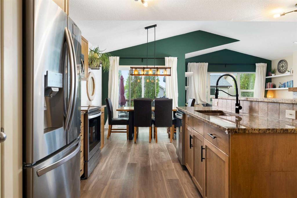 Picture of 60 Sage Valley Drive NW, Calgary Real Estate Listing