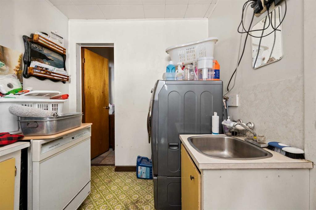 Picture of 32446 Range Road 62  , Rural Mountain View County Real Estate Listing