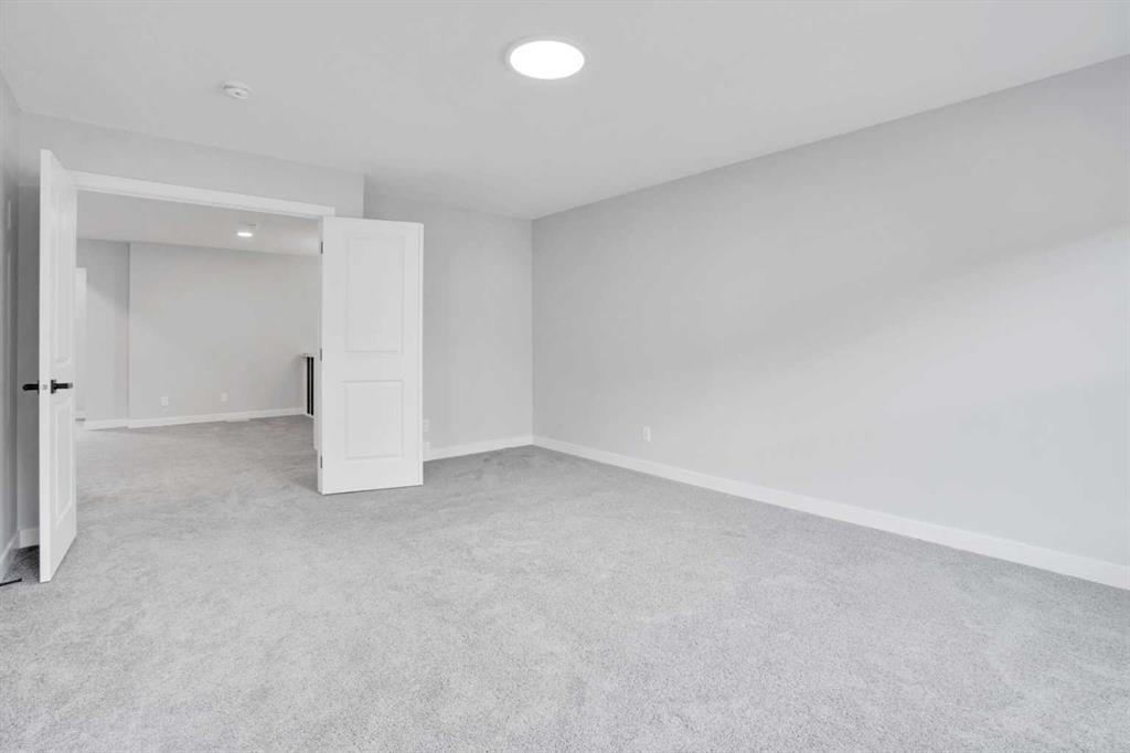 Picture of 289 Ambleside Avenue NW, Calgary Real Estate Listing