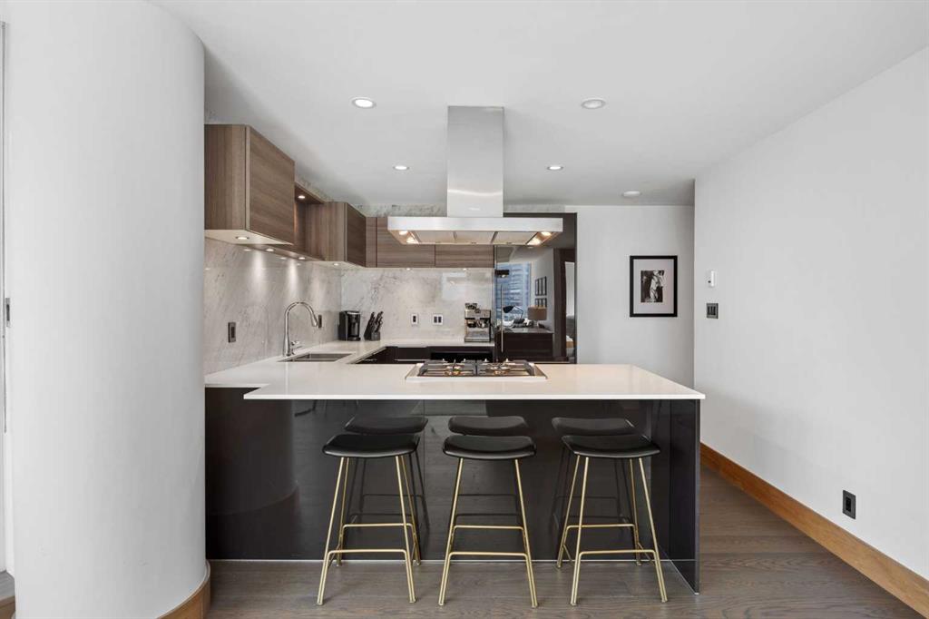 Picture of 701, 738 1 Avenue SW, Calgary Real Estate Listing