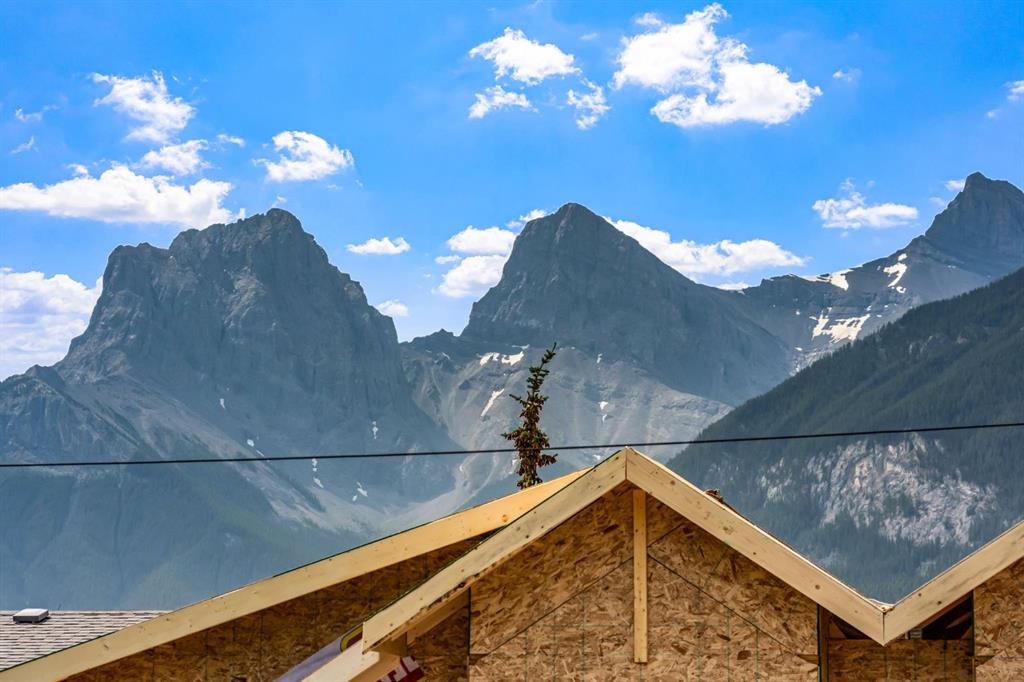 Picture of 4, 813 5th Street , Canmore Real Estate Listing