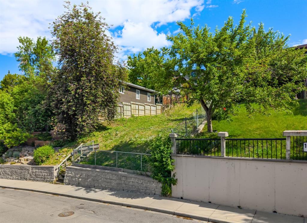 Picture of 1128 Jamieson Avenue NE, Calgary Real Estate Listing