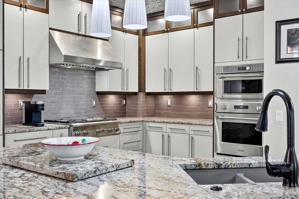 Picture of 24, 100 Signature Way SW, Calgary Real Estate Listing
