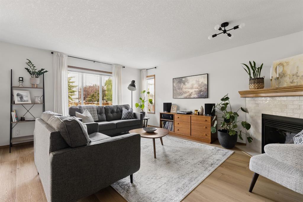 Picture of 36 Cranfield Manor SE, Calgary Real Estate Listing