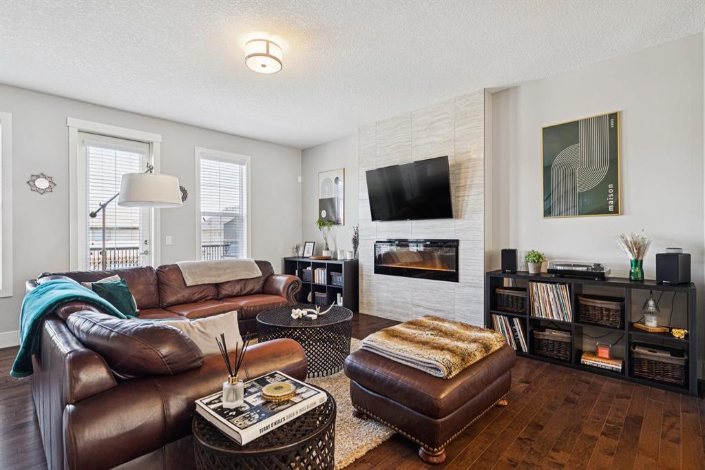 Picture of 6 Quarry Lane SE, Calgary Real Estate Listing