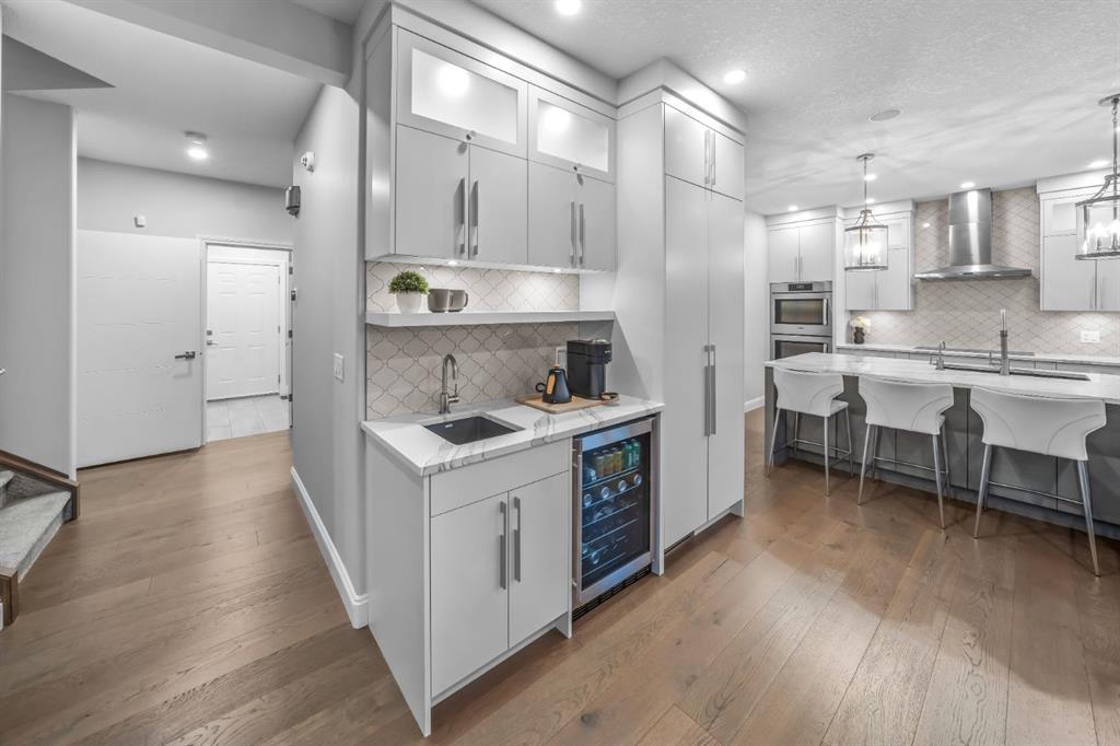 Picture of 255 Gleneagles View , Cochrane Real Estate Listing
