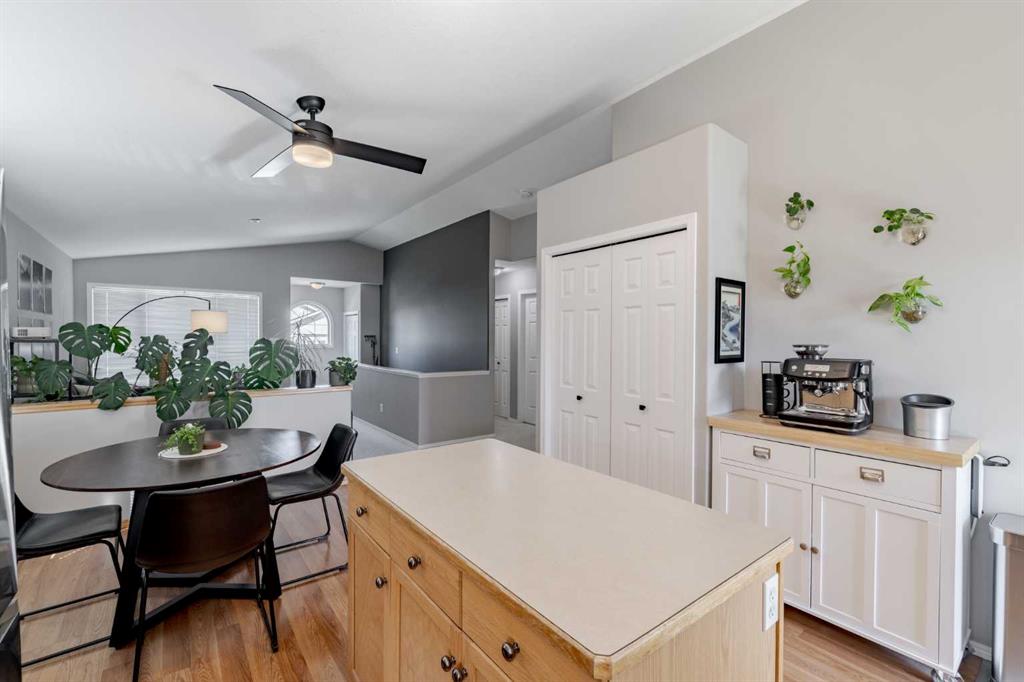 Picture of 77 Blackfoot Crescent W, Lethbridge Real Estate Listing