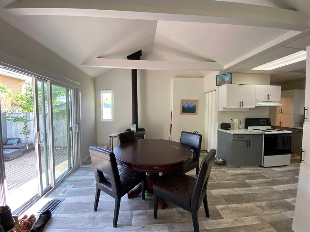 Picture of 814 12 Street N, Lethbridge Real Estate Listing