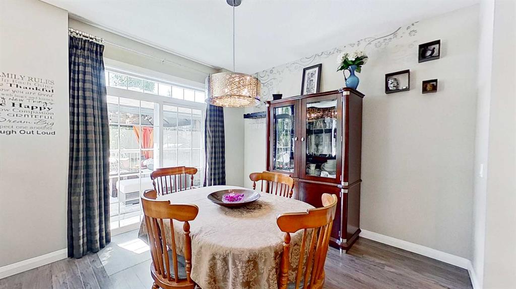 Picture of 31 Ravenslea Crescent SE, Airdrie Real Estate Listing