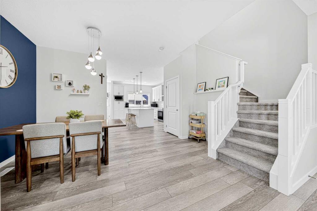 Picture of 170 Magnolia Square SE, Calgary Real Estate Listing
