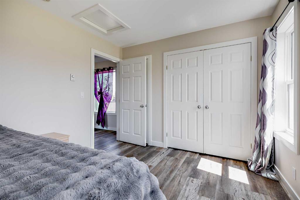 Picture of 7 Trochu Avenue , Trochu Real Estate Listing