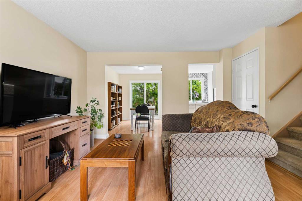 Picture of 152 Erin Dale Crescent SE, Calgary Real Estate Listing