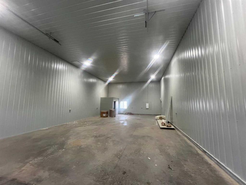 Picture of 5806 60 Street , Taber Real Estate Listing