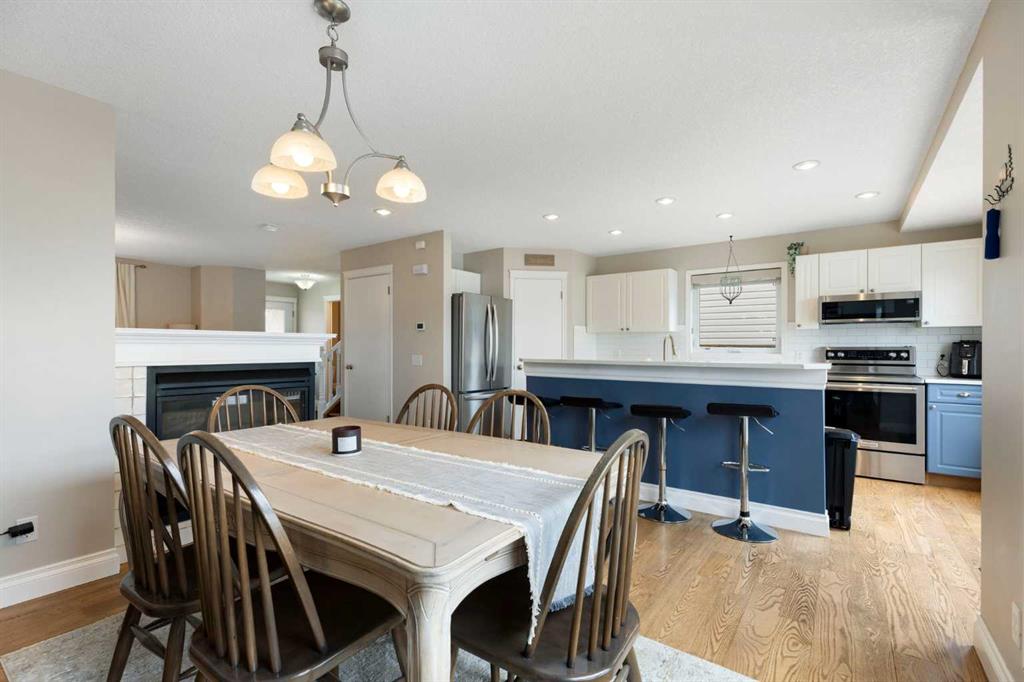 Picture of 130 Tuscany Valley Drive NW, Calgary Real Estate Listing