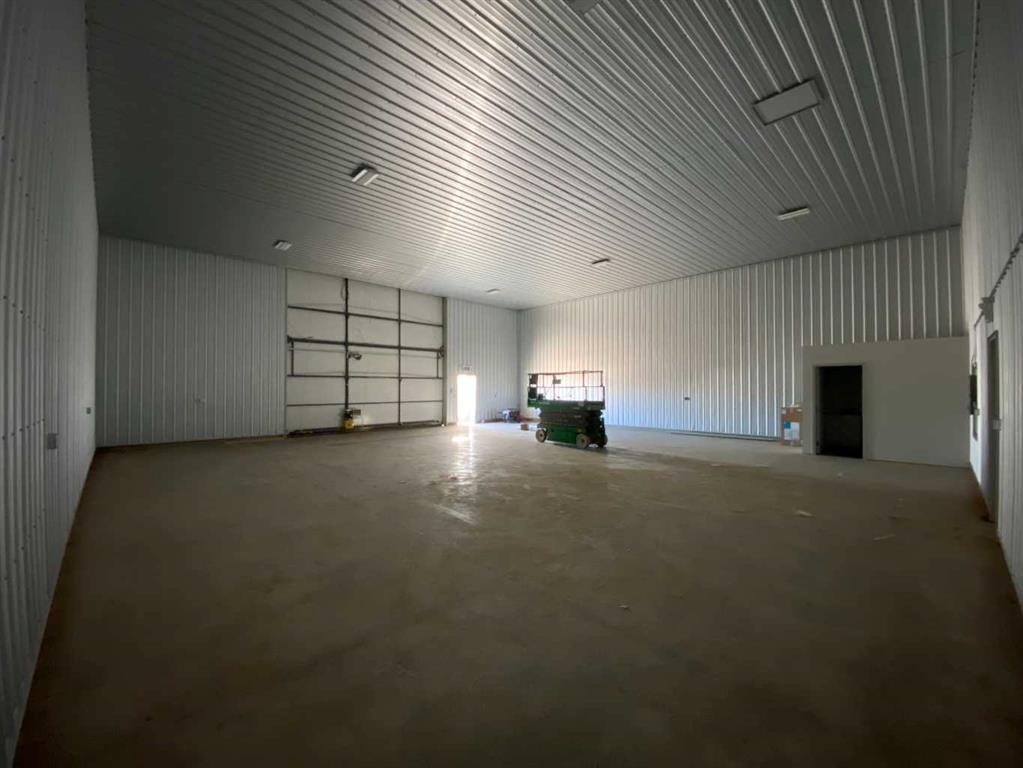 Picture of 114 12 Street E, Bow Island Real Estate Listing