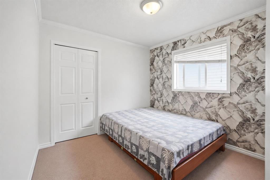 Picture of 140 Tarawood Grove NE, Calgary Real Estate Listing