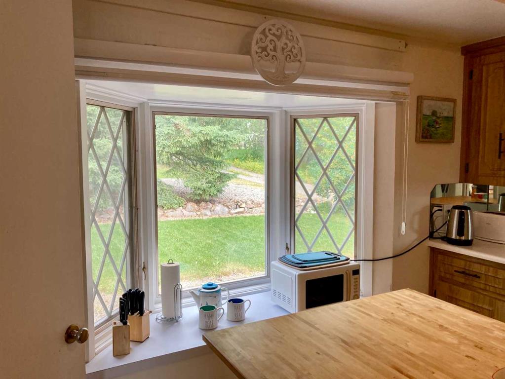 Picture of 22914 6 Avenue E, Hillcrest Real Estate Listing