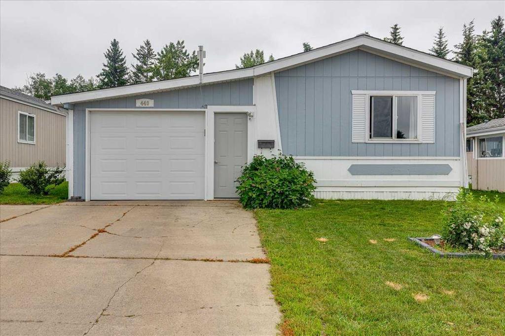 Picture of #440, 37543 England Way , Rural Red Deer County Real Estate Listing