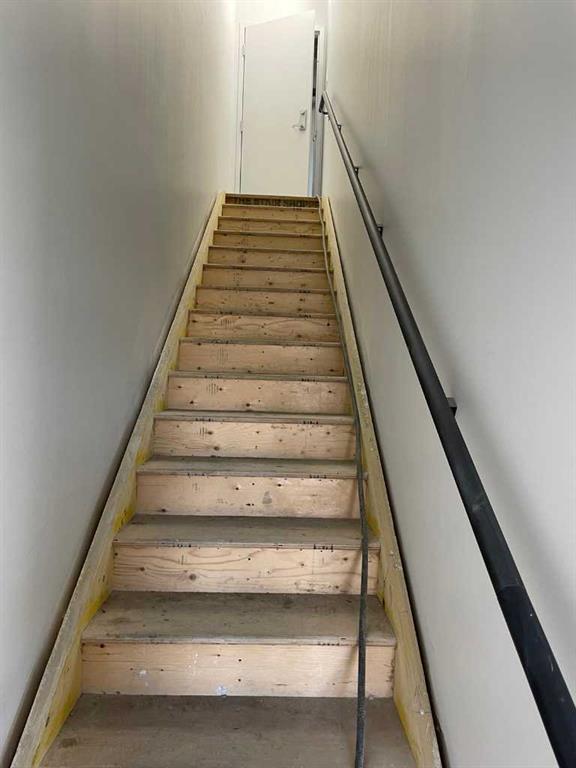 Picture of 11, 1209 38 Avenue NE, Calgary Real Estate Listing