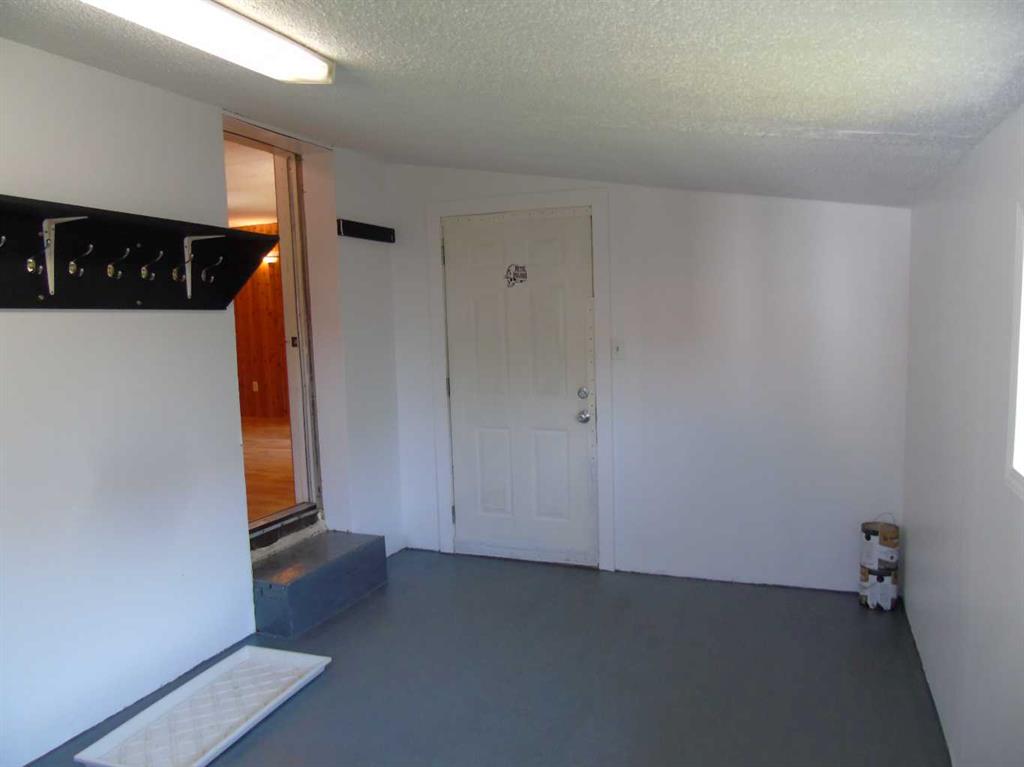 Picture of 32, 812 6th Avenue SW, Slave Lake Real Estate Listing