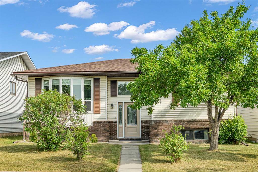 Picture of 6716 37 Avenue NE, Calgary Real Estate Listing